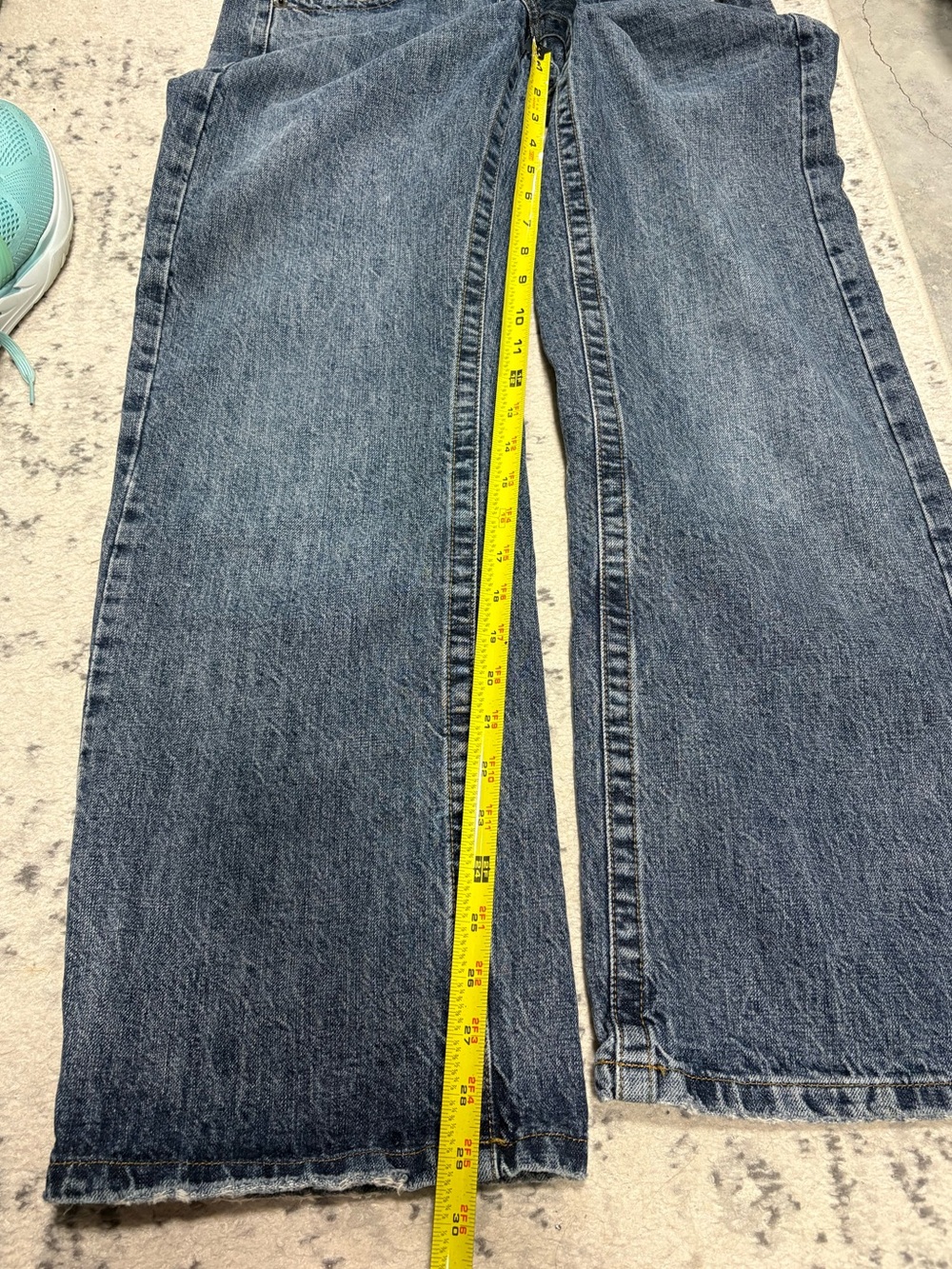 Urban Outfitters BDG Kayla Low-Rise Jeans - Picture 9 of 9